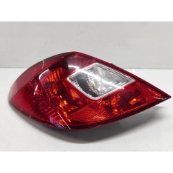 Left central rear light Opel Corsa D (S07) | Becerril Scrap Yard