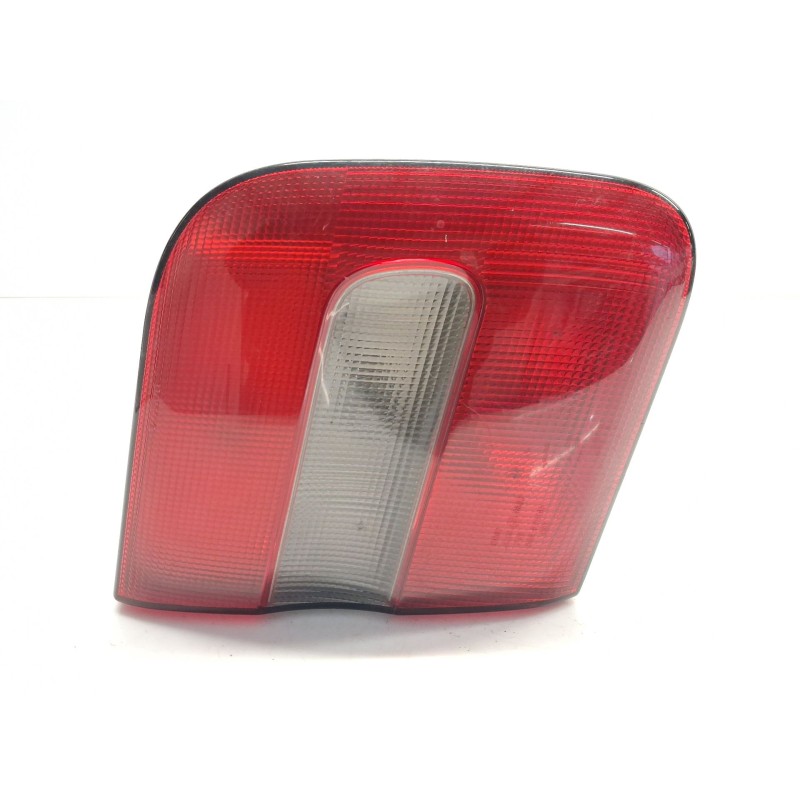 Left central rear light Volvo S70 (874) | Becerril Scrap Yard