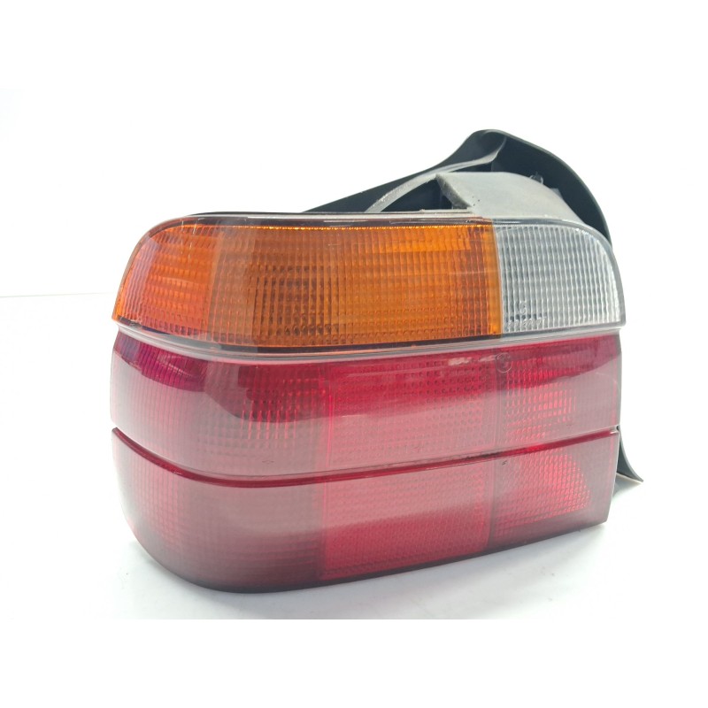 Left central rear light BMW 3 compact (E36) | Becerril Scrap Yard