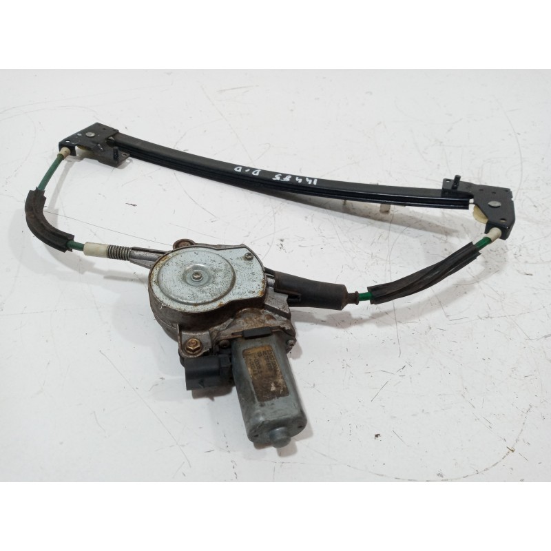 Recambio de elevalunas delantero derecho para alfa romeo 147 (190) 1.9 jtd distinctive referencia OEM IAM Recambio de elevalunas delantero derecho para alfa romeo 147 (190) 1.9 jtd distinctive referencia OEM IAM