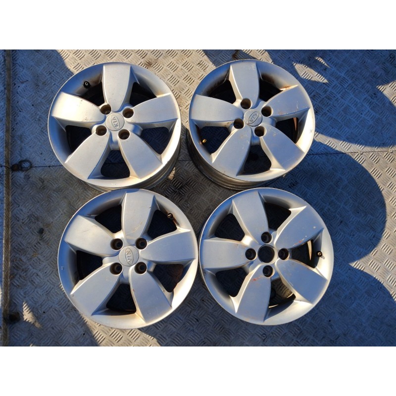 Recambio de juego llantas para kia rio ii sedán (jb) 1.6 16v referencia OEM IAM 15 X 5.5 ET 46  