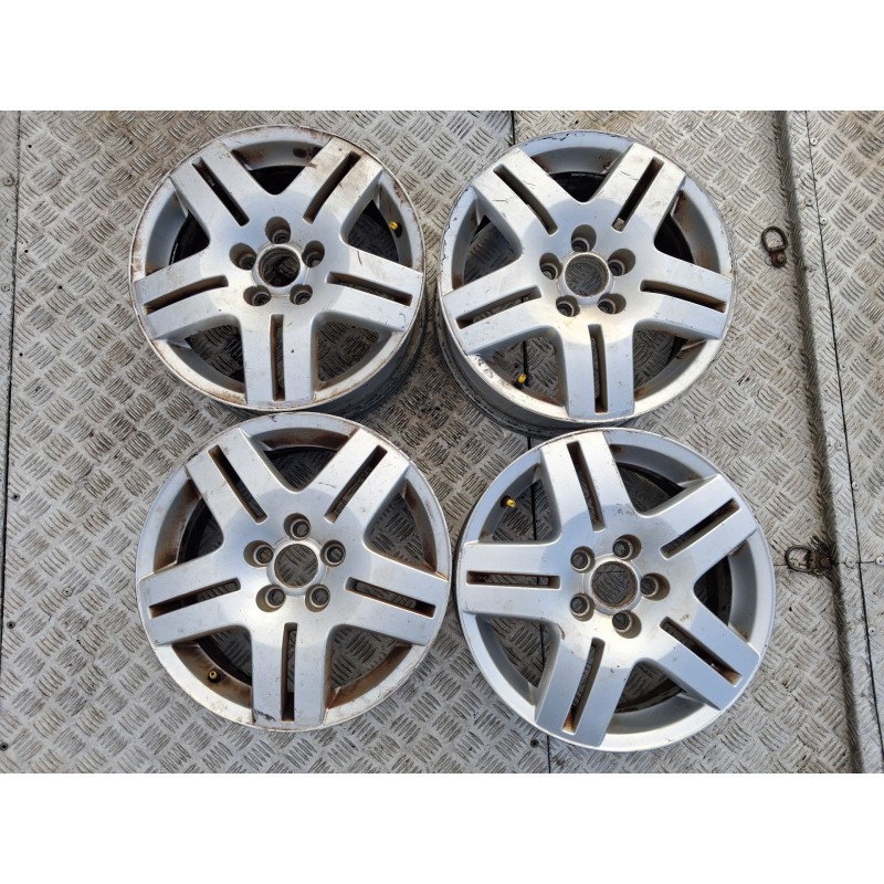 Recambio de juego llantas para volkswagen golf iv (1j1) 1.8 referencia OEM IAM 6 X 15 ET 38  