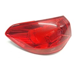 Left central rear light Opel Astra j sports tourer (P10) | Becerril Scrap Yard