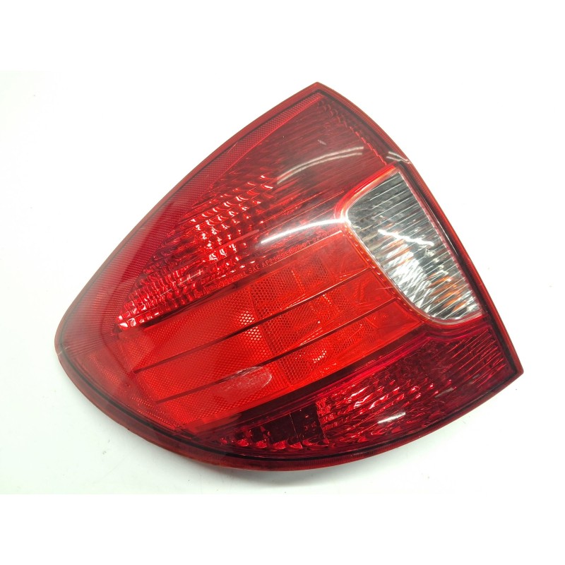 Rücklicht links KIA Rio I hatchback (DC) | Desguace Becerril