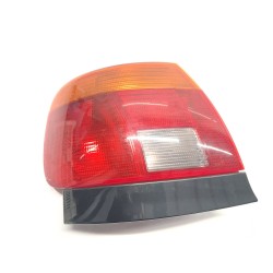 المصباح الخلفي الأيسر audi A4 B5 (8D2) oem 8D0945111A
