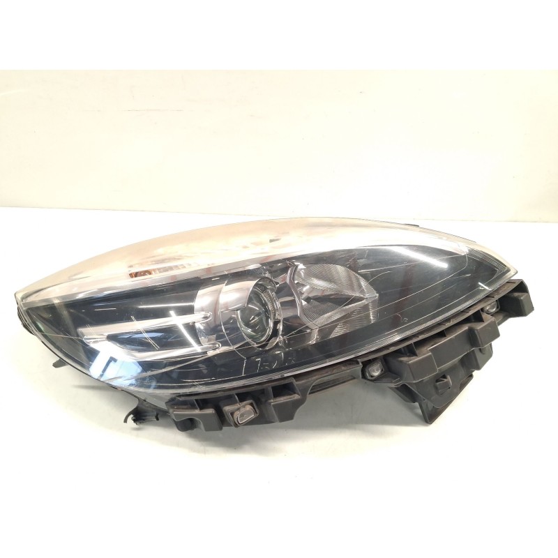 Recambio de faro derecho para renault scénic iii (jz0/1_) 1.2 tce referencia OEM IAM 260106928R  89906002