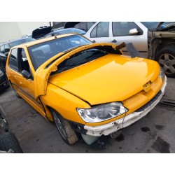 تفكيك Peugeot 306 hatchback (7A, 7C, N3, N5) 2.0 HDI 90 Diesel من عام 2000 بمحرك RHY (DW10TD)