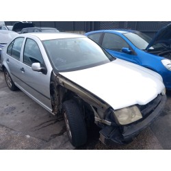 تفكيك Volkswagen bora I (1J2) 1.9 TDI Diesel من عام 2000 بمحرك ATD,AXR,BEW