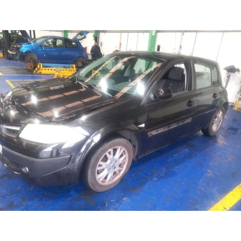 Détail des pièces pour Renault megane II (BM0/1_, CM0/1_) 1.5 dCi (BM1F, CM1F) Diesel de l'année 2008 avec le moteur K9K 724