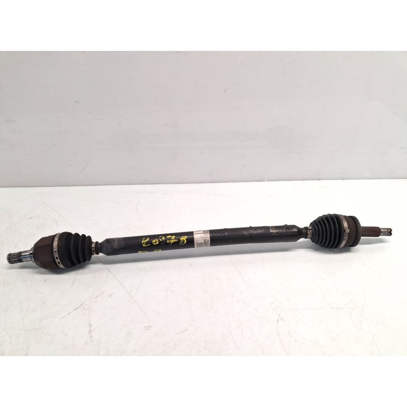 Right front axle KIA Cee'D (jd) | Becerril Scrap Yard