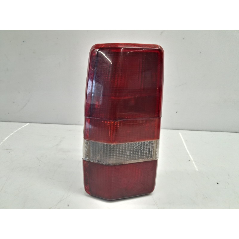 Left rear taillight Land Rover Discovery I (lj) | Becerril Scrap Yard