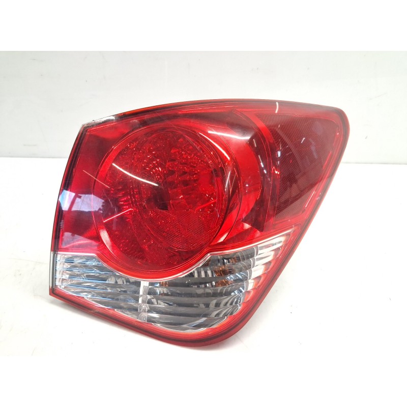 Recambio de piloto trasero derecho para chevrolet cruze (j300) 2.0 cdi referencia OEM IAM   