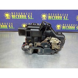 Recambio de cerradura puerta delantera derecha para audi a6 berlina (4b2) 2.5 tdi quattro referencia OEM IAM   