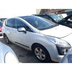 تفكيك Peugeot 3008 I monospace (0U_) 1.6 HDi Diesel من عام 2010 بمحرك 9HR (DV6C)