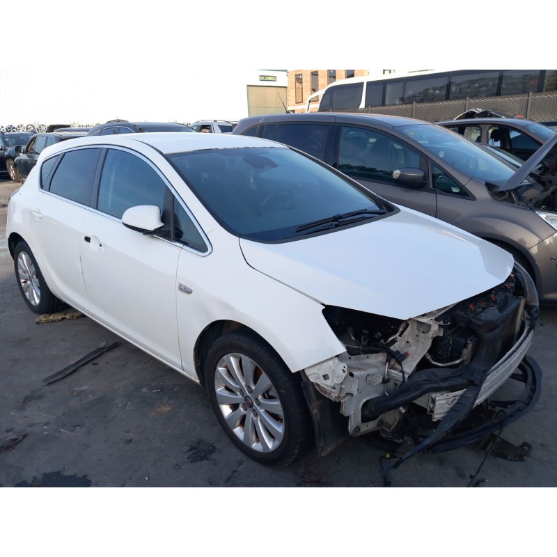 opel astra j (p10) del año 2014