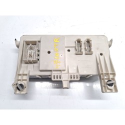 Relay / fuse box Volvo V50 (545) | Becerril Scrap Yard