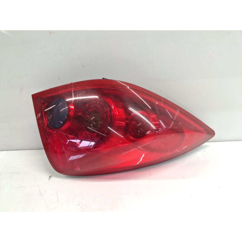 Recambio de piloto trasero derecho para nissan primera hatchback (p12) 2.2 dci referencia OEM IAM   