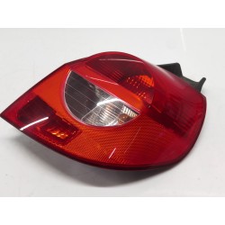 Recambio de piloto trasero derecho para renault clio iii (br0/1, cr0/1) 1.5 dci (br0h, cr0h, cr1s, br1s) referencia OEM IAM 8200