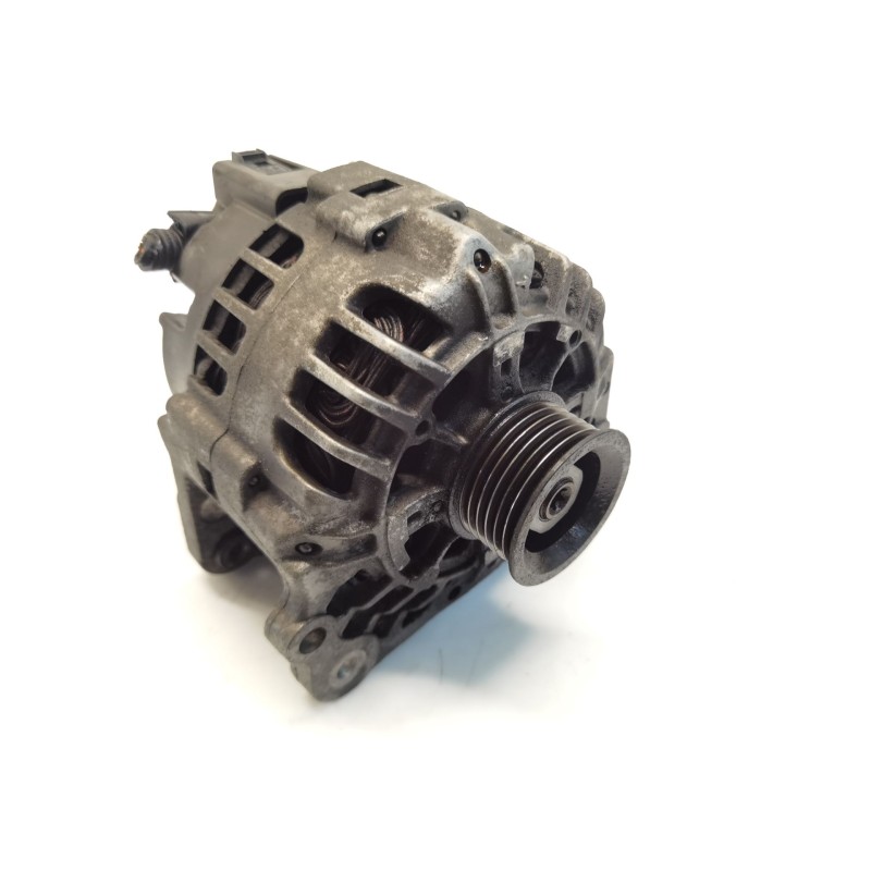 Alternator Volkswagen Polo IV (9N_, 9A_) | Becerril Scrap Yard