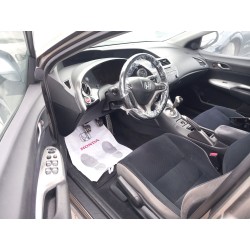 تفكيك Honda CIVIC VIII hatchback (fn, fk) 1.8 (FN1, FK2) Gasolina من عام 2006 بمحرك R18A2