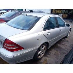 mercedes-benz clase c (w203) del año 2001