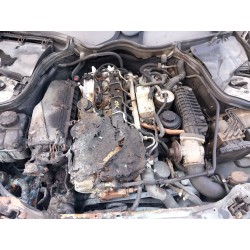 mercedes-benz clase c (w203) del año 2001