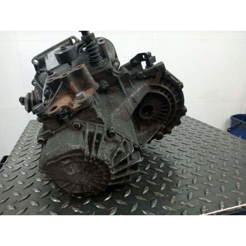 Recambio de caja cambios para hyundai getz (tb) 1.4 i referencia OEM IAM H61973  