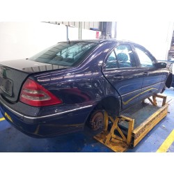 mercedes-benz clase c (w203) del año 2000