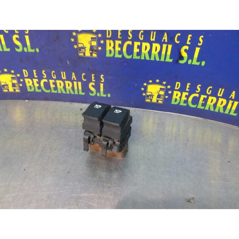 Recambio de mando elevalunas delantero izquierdo para renault megane ii berlina 3p pack authentique referencia OEM IAM   