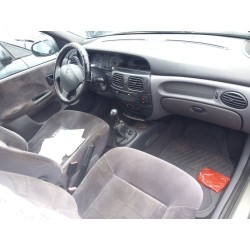 تفكيك Renault megane I grandtour (KA0/1_) 1.9 dCi (KA05, KA1F) Diesel من عام 2001 بمحرك F9Q 738,F9Q 732,F9Q 733