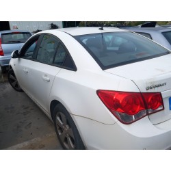 تفكيك Chevrolet cruze (J300) 2.0 CDI Diesel من عام 2009 بمحرك LLW,Z 20 DMH