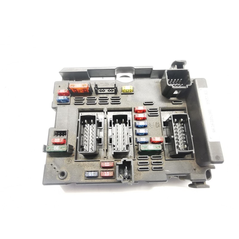 قطعة غيار BSM (Boîtier de Servitude Moteur) Peugeot 307 sw (3H) | Desguace Becerril