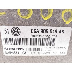 وحدة التحكم المحرك (UCE) Volkswagen Golf IV (1J1) | Desguace Becerril