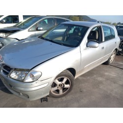 تفكيك Nissan almera II hatchback (N16) 2.2 Di Diesel من عام 2001 بمحرك YD22DDT
