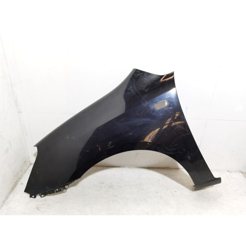 Left front fender KIA Carens III monospace (un) | Becerril Scrap Yard