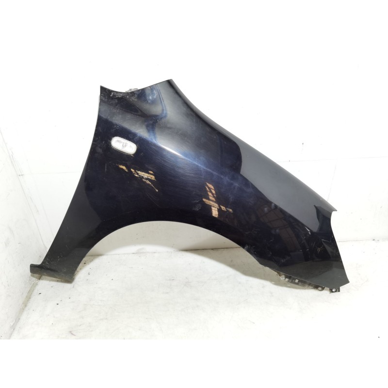 الجناح الأمامي الأيمن KIA Carens III monospace (un) | Desguace Becerril