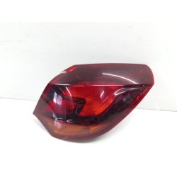 المصباح الخلفي الأيمن opel astra j (P10) oem 13319948