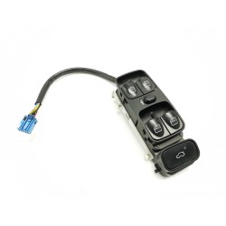 Left front window regulator Clase C (W203) | Becerril Scrap Yard