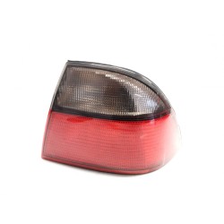 Piloto trasero derecho saab 9-5 (YS3E)