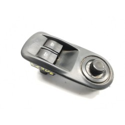 Mando elevalunas delantero izquierdo nissan primastar furgoneta (X83) oem 8200011867