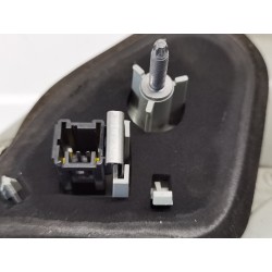 Left central rear light Peugeot 2008 I (CU_) | Becerril Scrap Yard