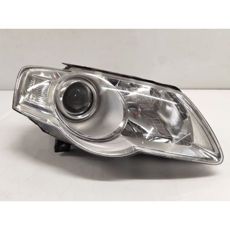 Farol direito Volkswagen Passat B6 (3C2) | Desguace Becerril