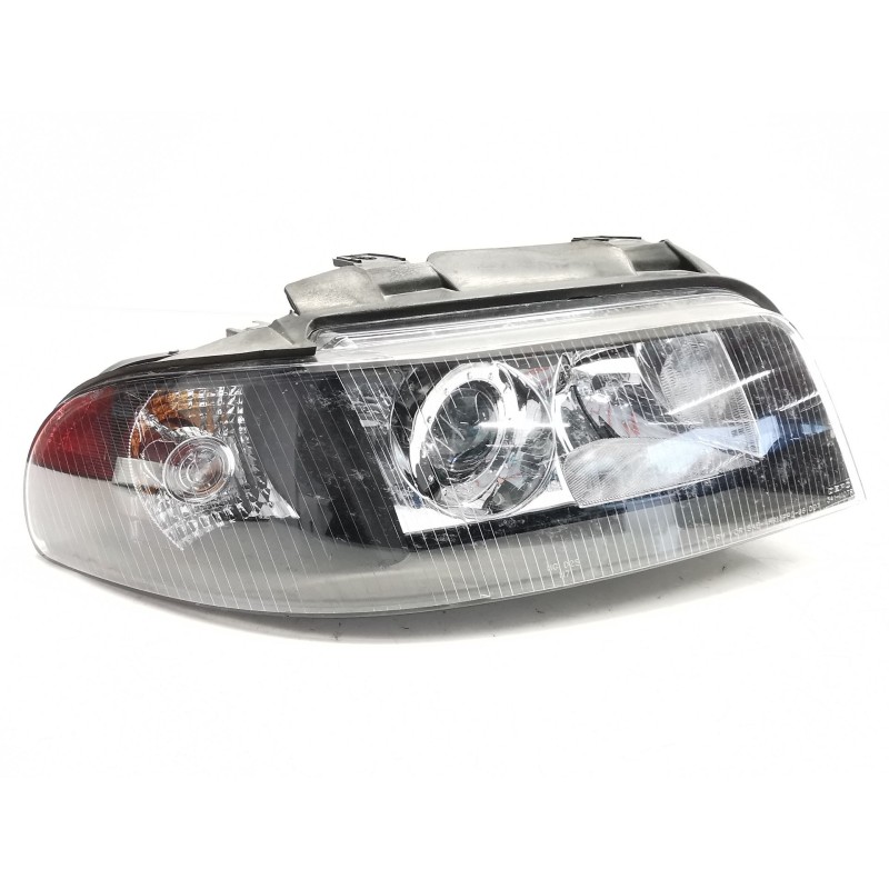 Right headlight Audi A4 B5 (8D2) | Becerril Scrap Yard