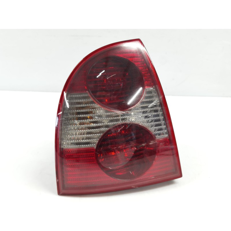 Left rear taillight Volkswagen Passat B5.5 (3B3) | Becerril Scrap Yard