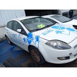 تفكيك Fiat bravo II (198_) 1.6 D Multijet (198AXH1B) Diesel من عام 2010 بمحرك 198 A3.000,844 A3.000