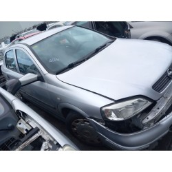 تفكيك Opel astra g hatchback (T98) 1.6 (F08, F48) Gasolina من عام 2002 بمحرك Z 16 SE