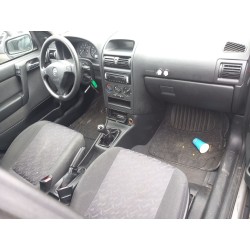 تفكيك Opel astra g hatchback (T98) 1.6 (F08, F48) Gasolina من عام 2002 بمحرك Z 16 SE