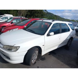 Parts breakdown for Peugeot 306 break (7E, N3, N5) 2.0 HDI 90 Diesel of the year 2000 with engine RHY (DW10TD)