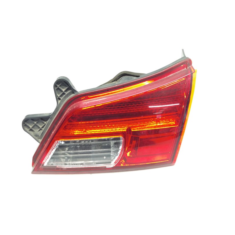 Recambio de piloto trasero central derecho para subaru outback (br) 2.0 d awd (brd) referencia OEM IAM 13220072  