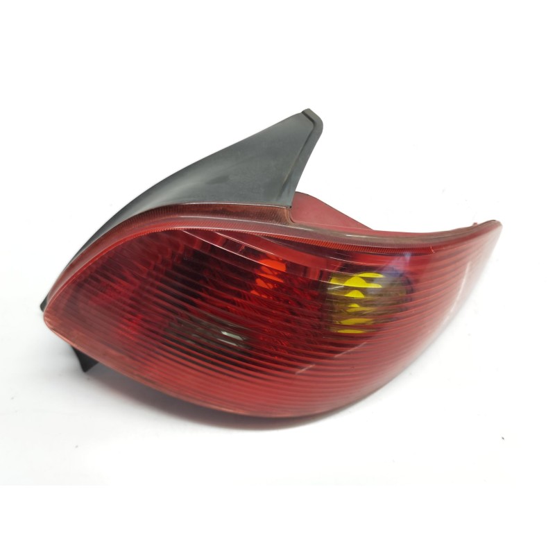 Right rear taillight Peugeot 206 hatchback (2A/C) | Becerril Scrap Yard